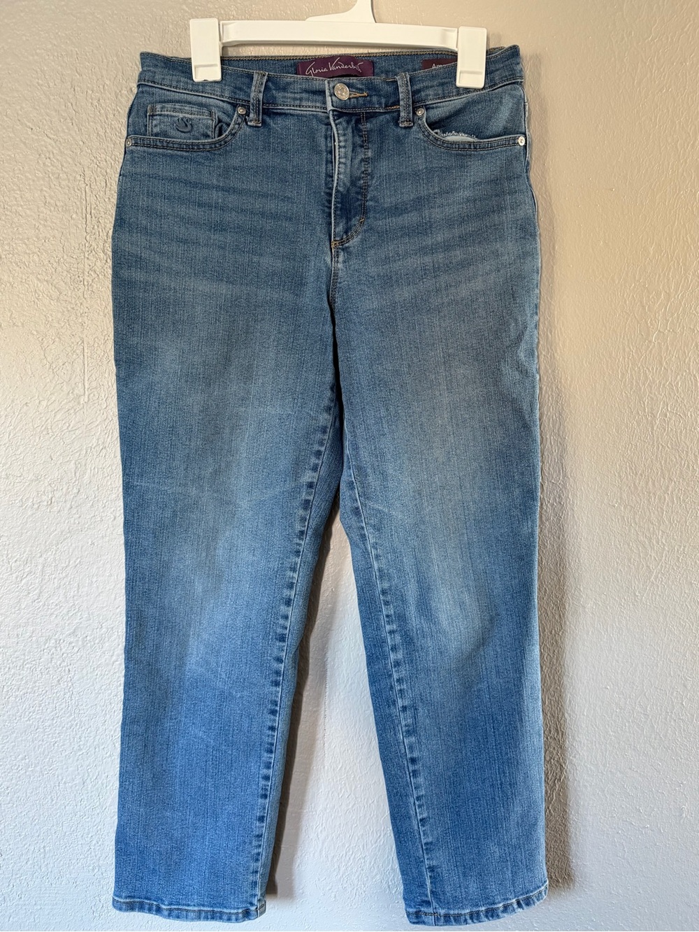 Gloria Vanderbilt Amanda Straight Leg Jeans Woman’s size 10S Short petite